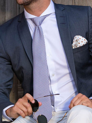 Extreme cutaway collar shirt on model lifestyle image close up