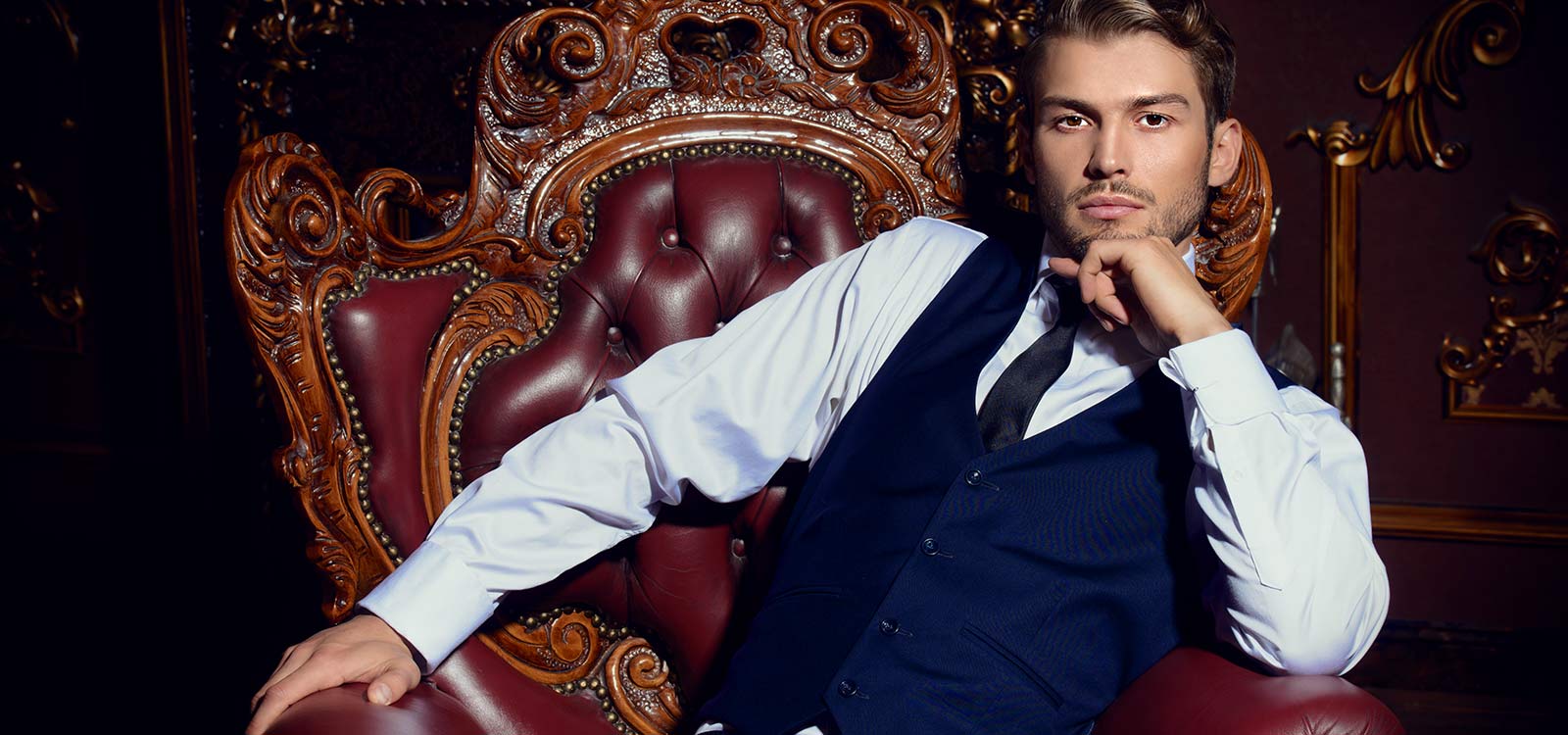 To vest or not to vest: the extreme cutaway collar edition