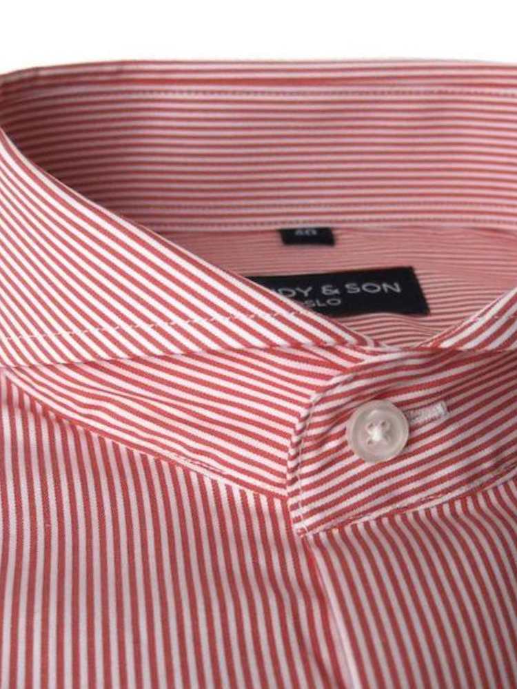 Dandy &amp; Son Extreme Cutaway collar shirt in orange stripes close up