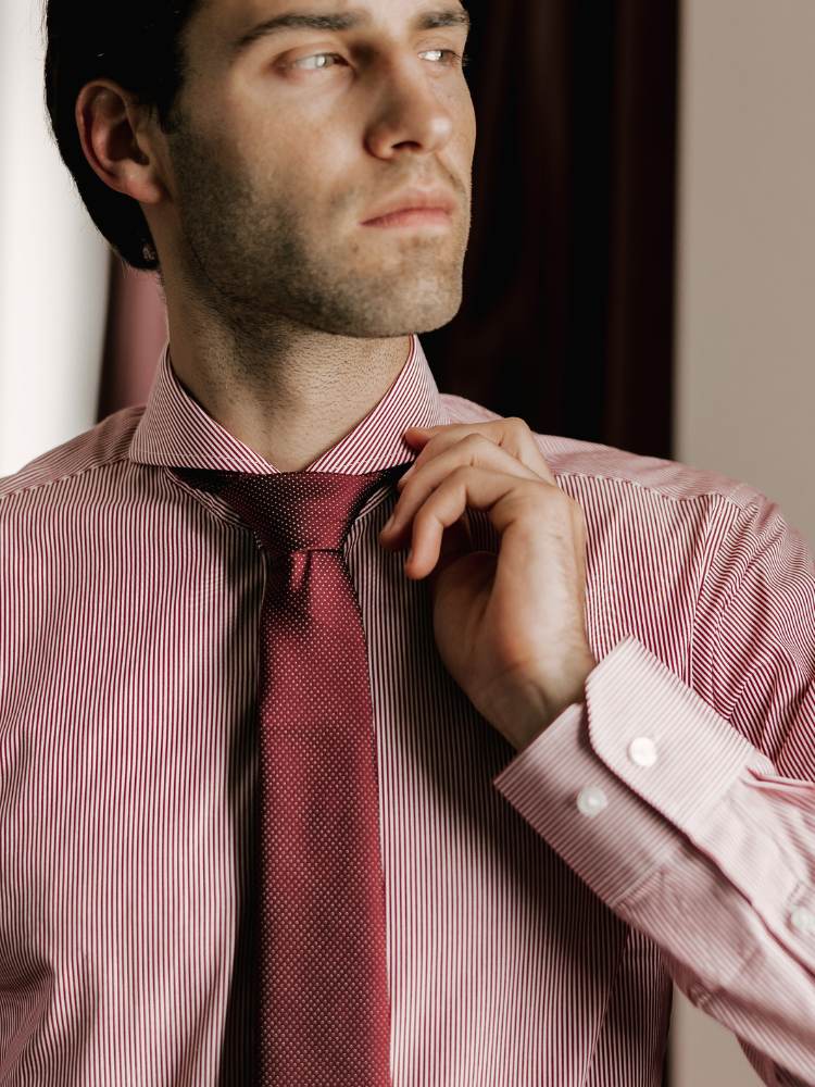 red striped dress shirt Extreme Cutaway Collar Red Striped Shirt 44 / US 17.5