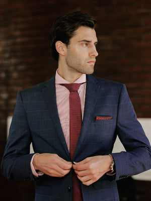 Dandy & Son Extreme Cutaway collar shirt in red striped cotton close up with navy suit