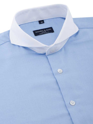 Dandy & Son Extreme Cutaway Collar shirt in blue with contrast collar flat lay close up buttoned