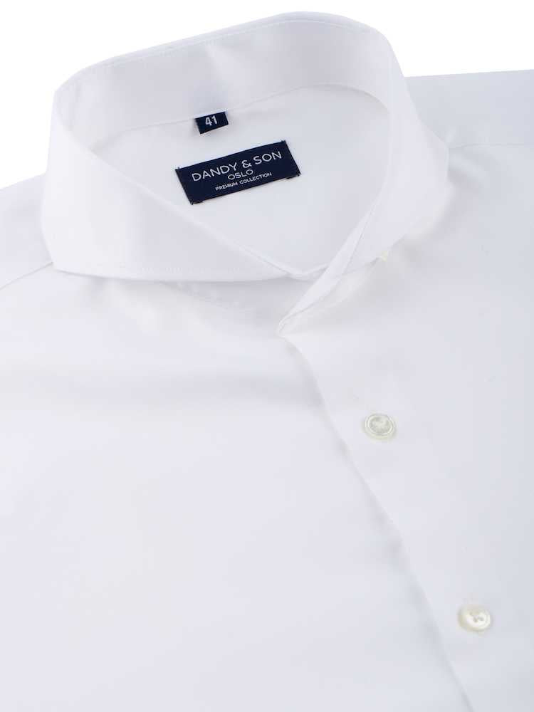 Dandy & Son Extreme Cutaway Collar shirt in white with french cuff flat lay