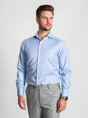 Cutaway Collar Light Blue Non Iron Shirt On Model