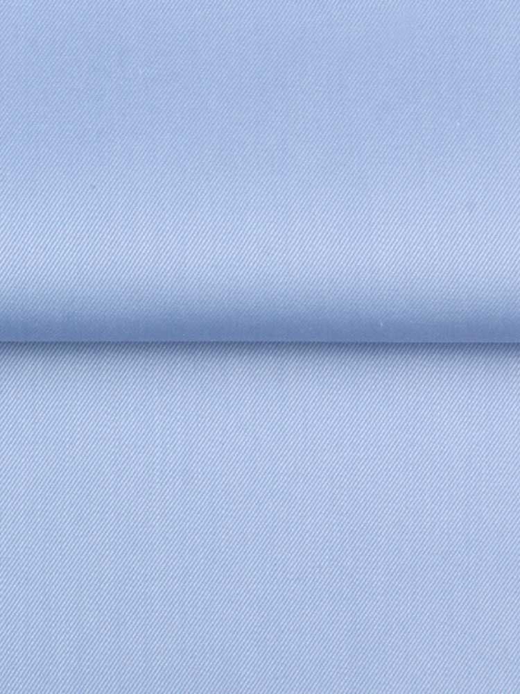 Dandy &amp; Son Cutaway Collar shirt in non-iron cotton white close up