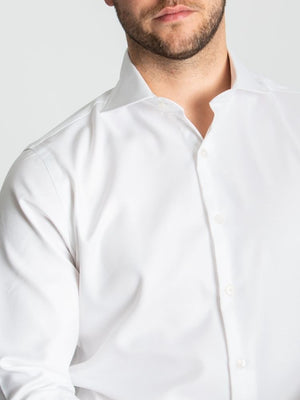 cutaway collar white shirt close up on model