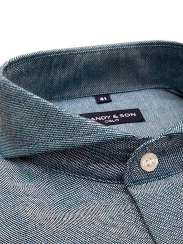 Dandy & Son Extreme Cutaway collar shirt in light blue gracell fabric