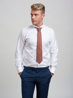 Dandy & Son Extreme Cutaway shirt in white premium fabric with french cuff on model with tie
