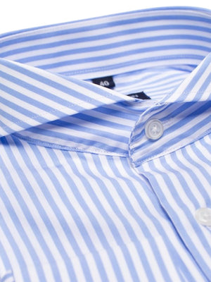 Dandy & Son Extreme Cutaway Collar shirt in big blue striped cotton flat lay close up