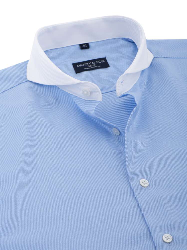 Dandy &amp; Son Extreme Cutaway Collar shirt in blue with contrast collar flat lay close up unbuttoned